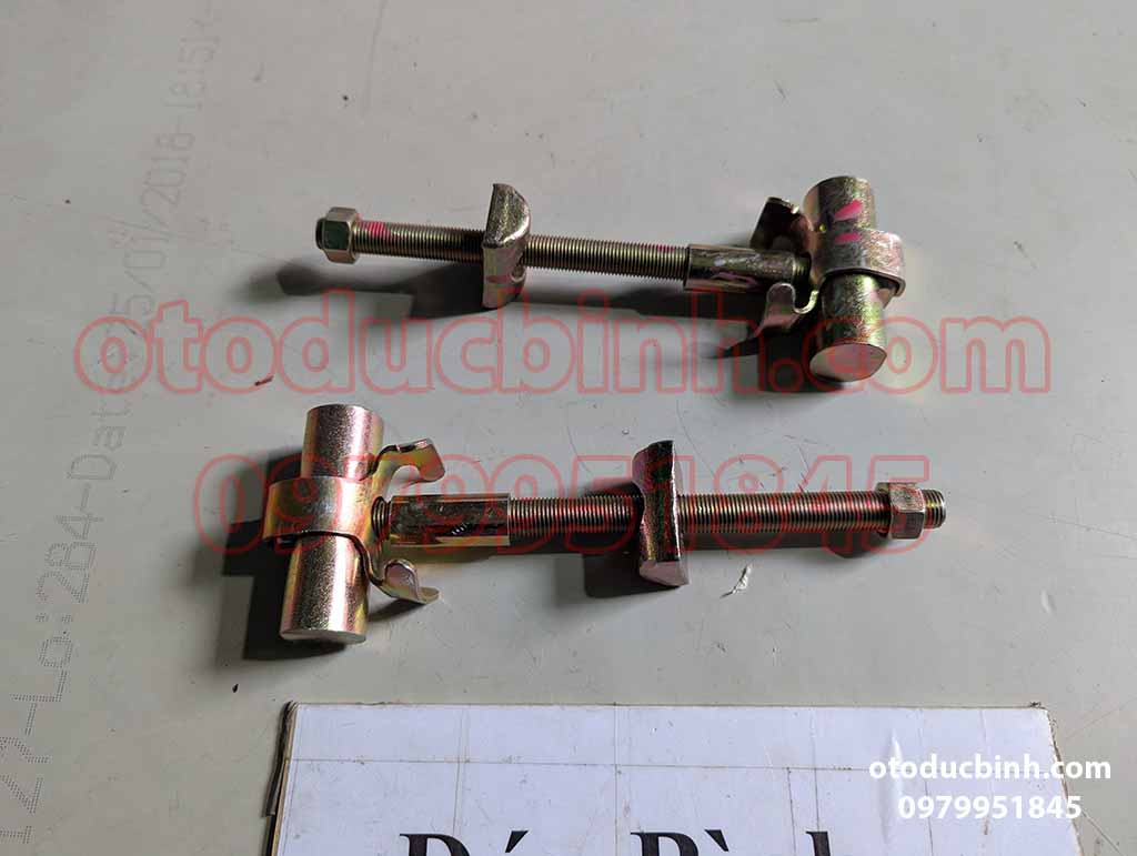 Ốc tăng chỉnh thanh xoắn Kia K165, K2700, K3000