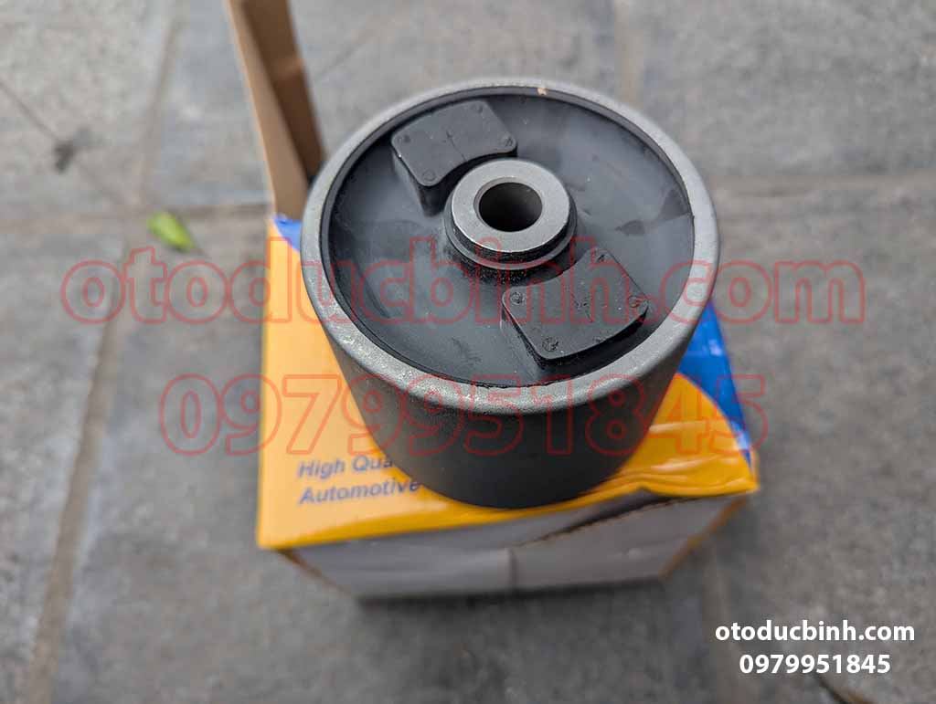 Ao su chân cabin sau Isuzu FVM