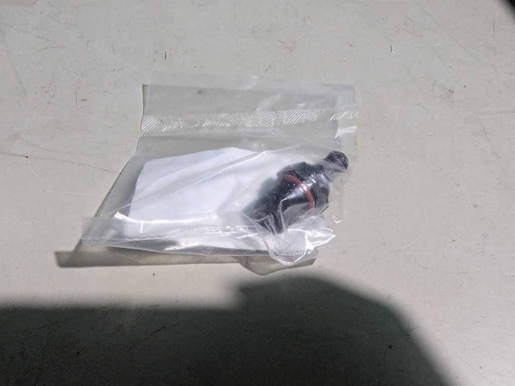 Van thông hơi nắp giàn cò Hyundai Eon, Acent, Elantra, Tucson, Rio, Picanto