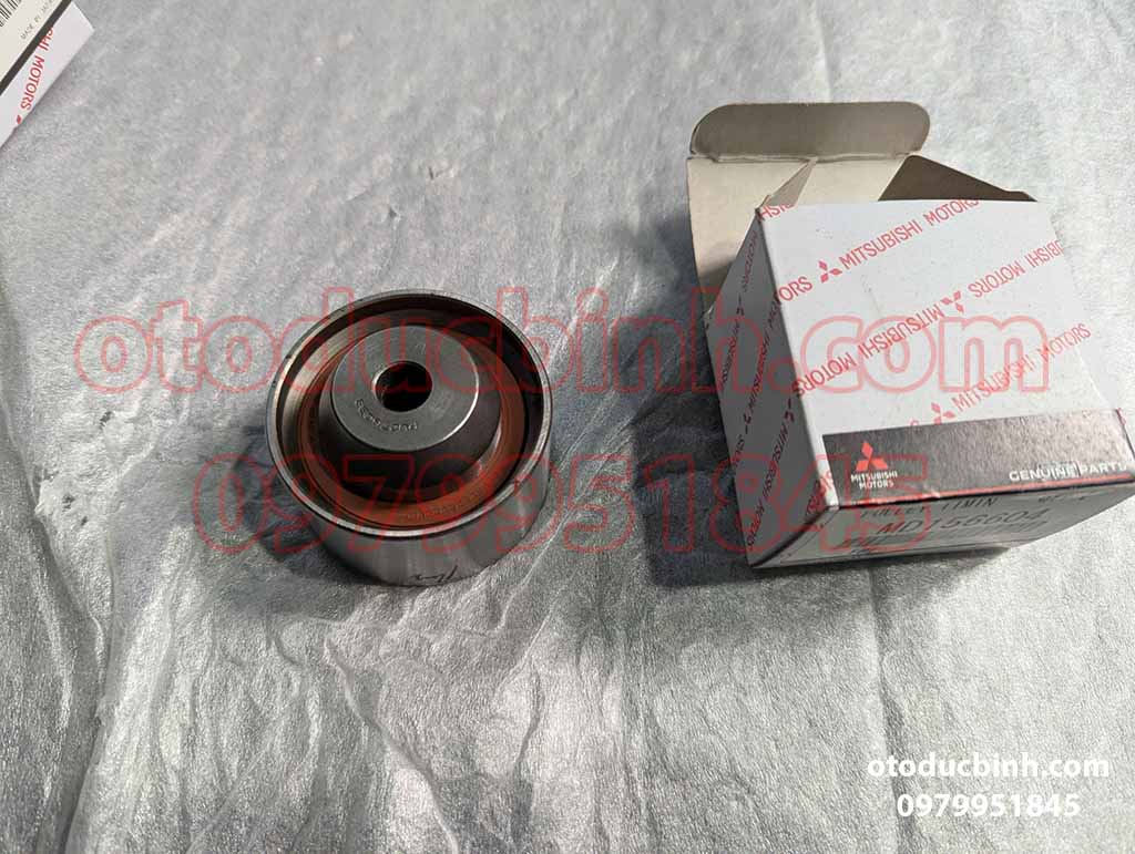 Bi tỳ cam Mitsubishi Grandis