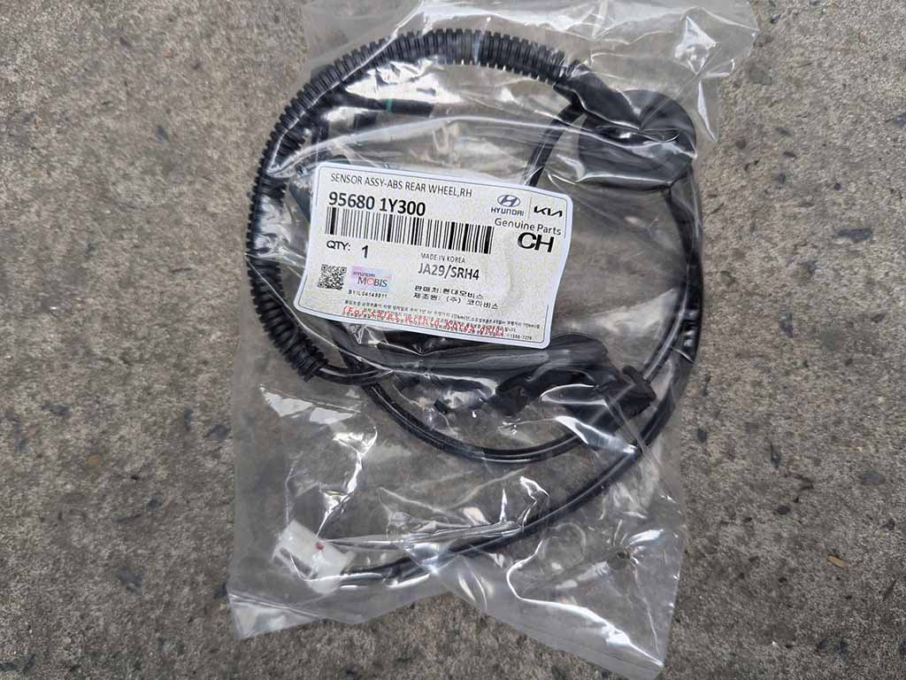 Dây cảm biến abs sau Kia Monring 2013