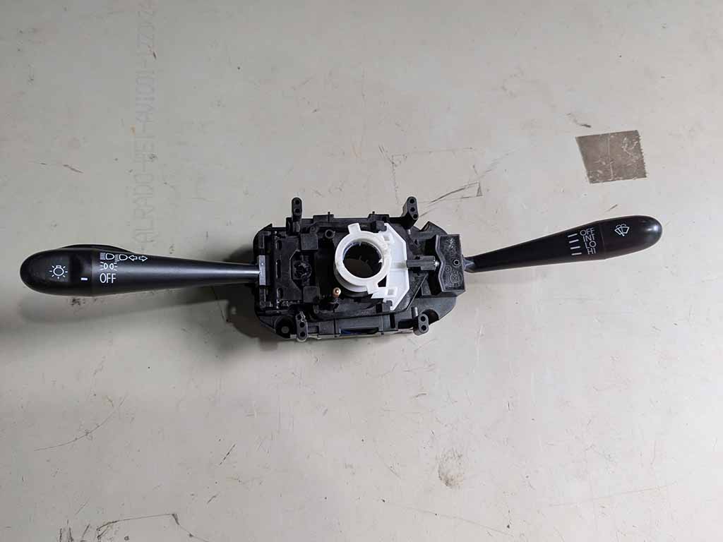 Công tắc pha cos , gạt mưa Daihatsu Terios