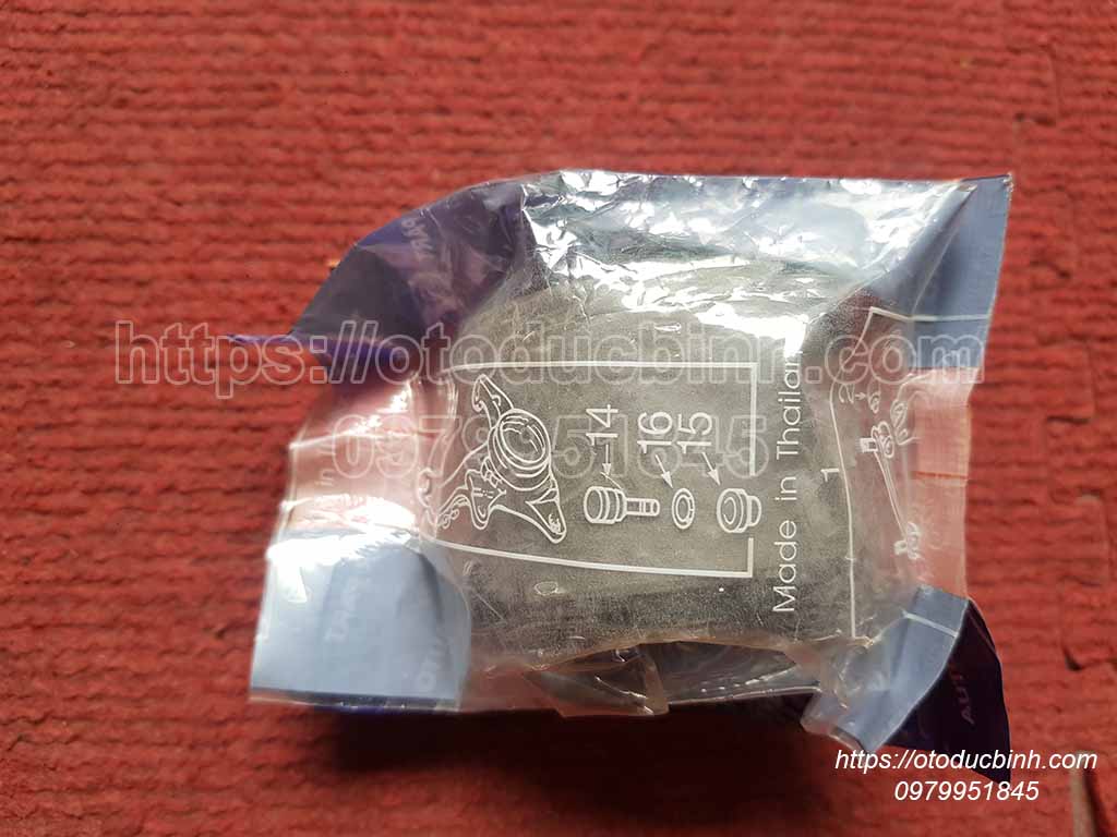 Cao su càng A sau Ford Escape