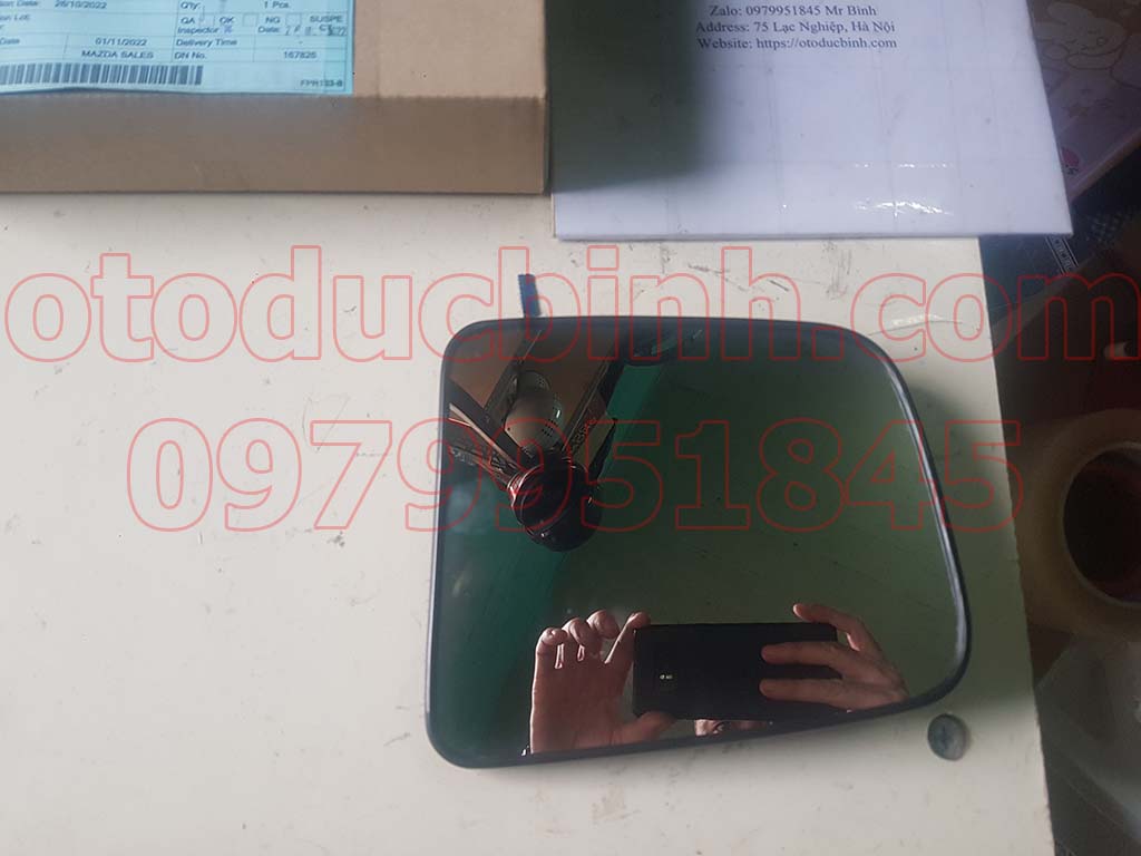 Mặt gương Ford Everest, Ranger 2005