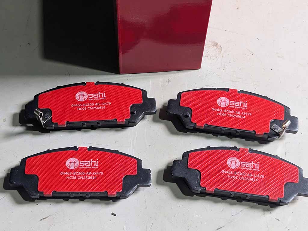 Má phanh trước Toyota Veloz 2021 – 2024