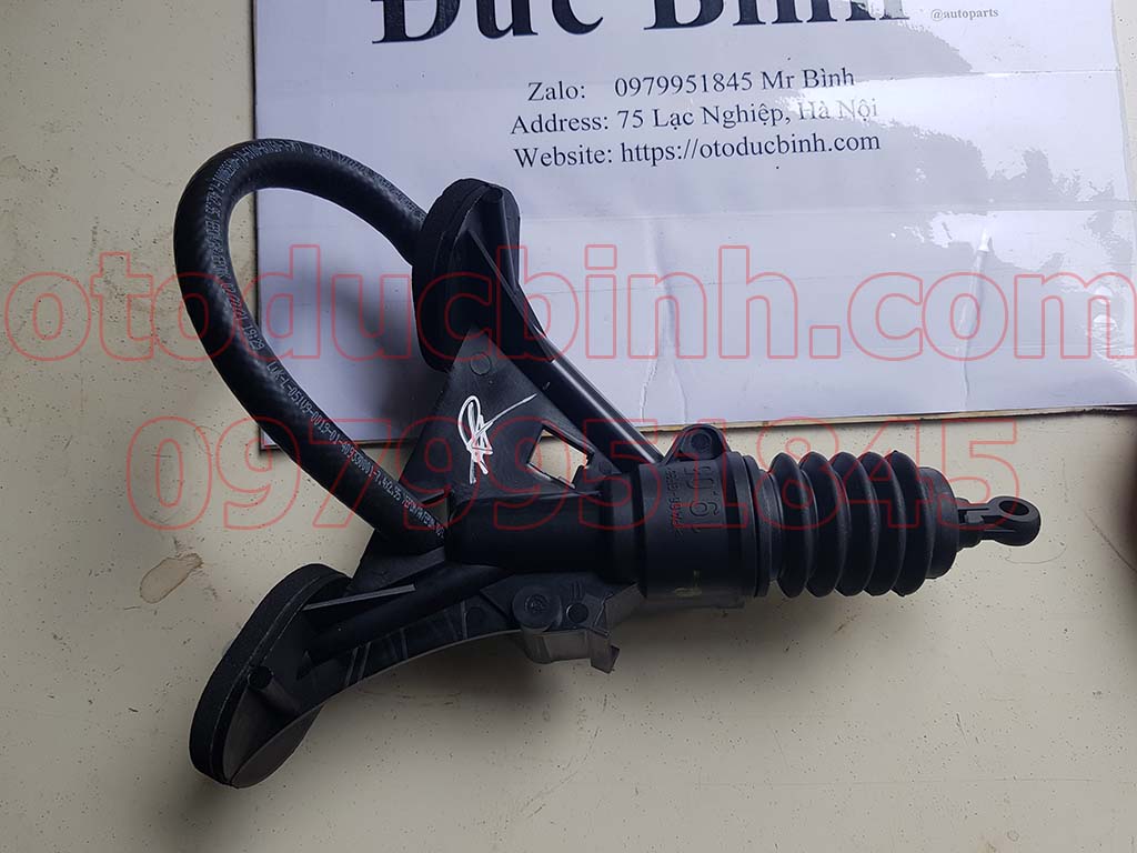 Chuột côn trên Ford Transit 2008-2020