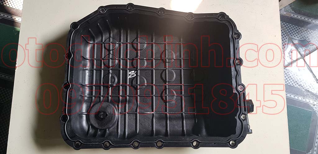 Đáy các te Hyundai SANTAFE, AZERA ,VERACRUZ,CARNIVAL ,SEDONA,SPORTAGE,AZERA 452803b011