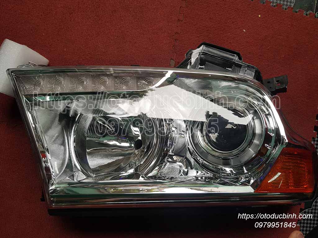 Đèn pha phải Toyota Land Cruiser 2013 - 2015 8114560f30