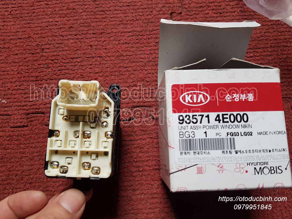 Công tắc nâng kính tổng Kia Bongo 3 935714e000