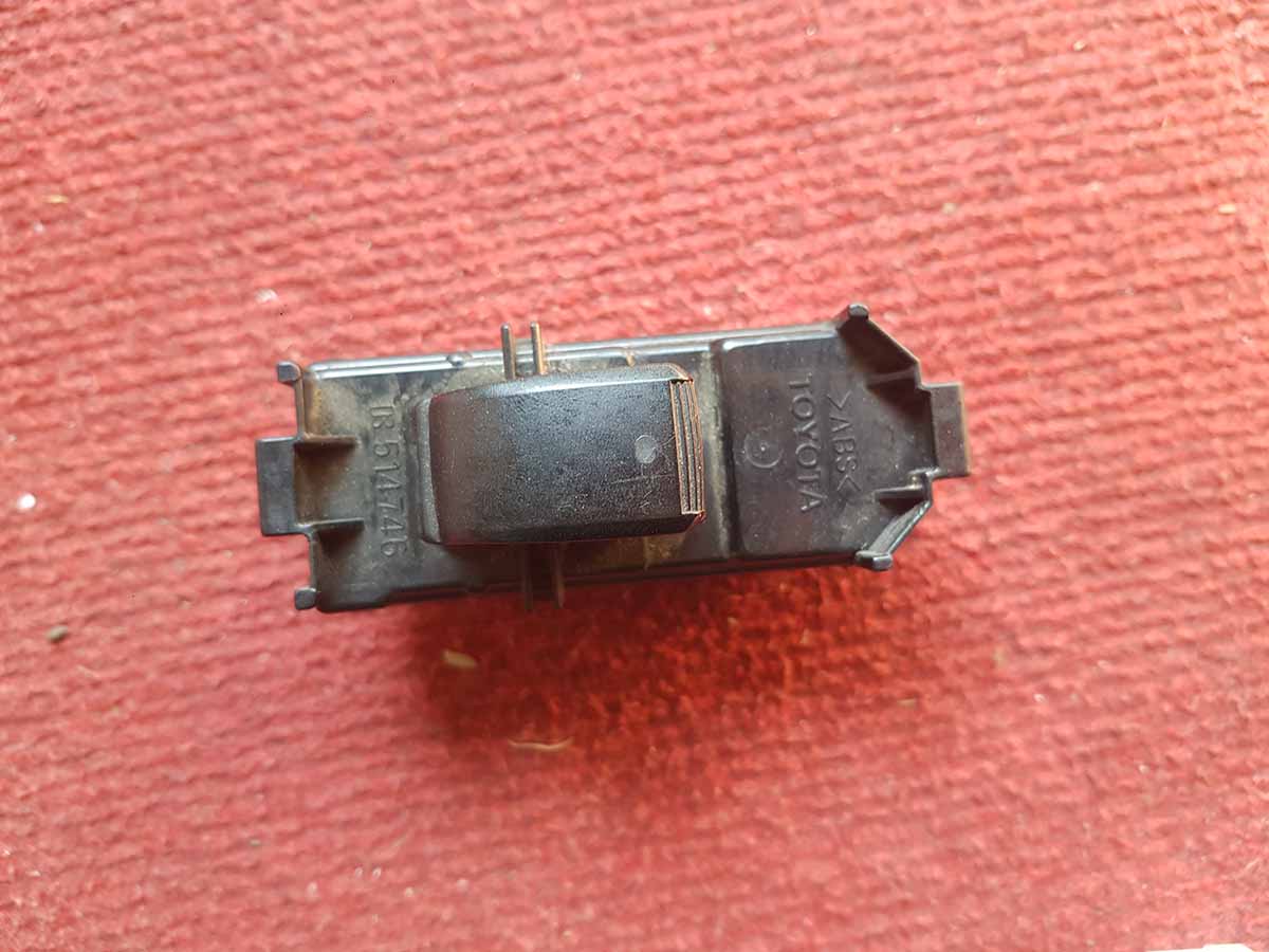 Công tắc nâng kính bên phụ Toyota Land Cruiser Prado 84030-60022 8403060022