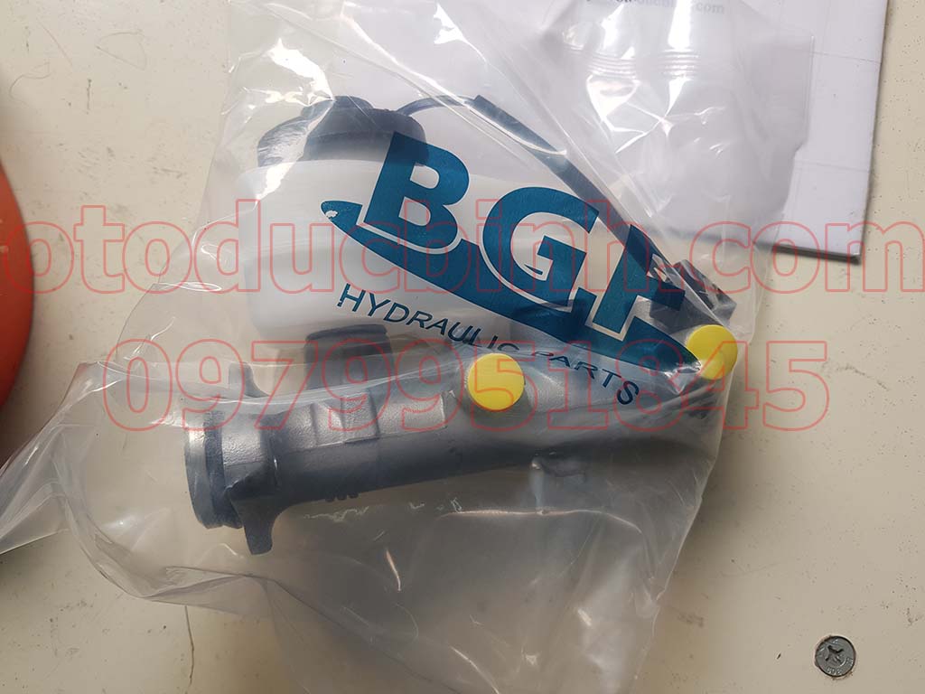 Tổng côn trên Toyota Zace