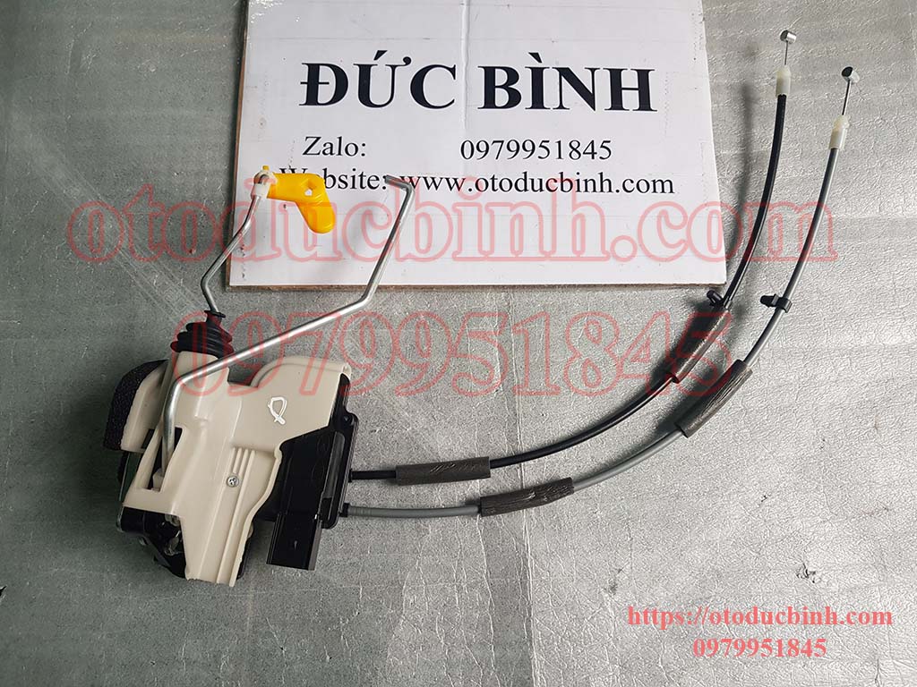 Ổ khoá ngậm cửa trước phụ Kia Morning 2012-2015