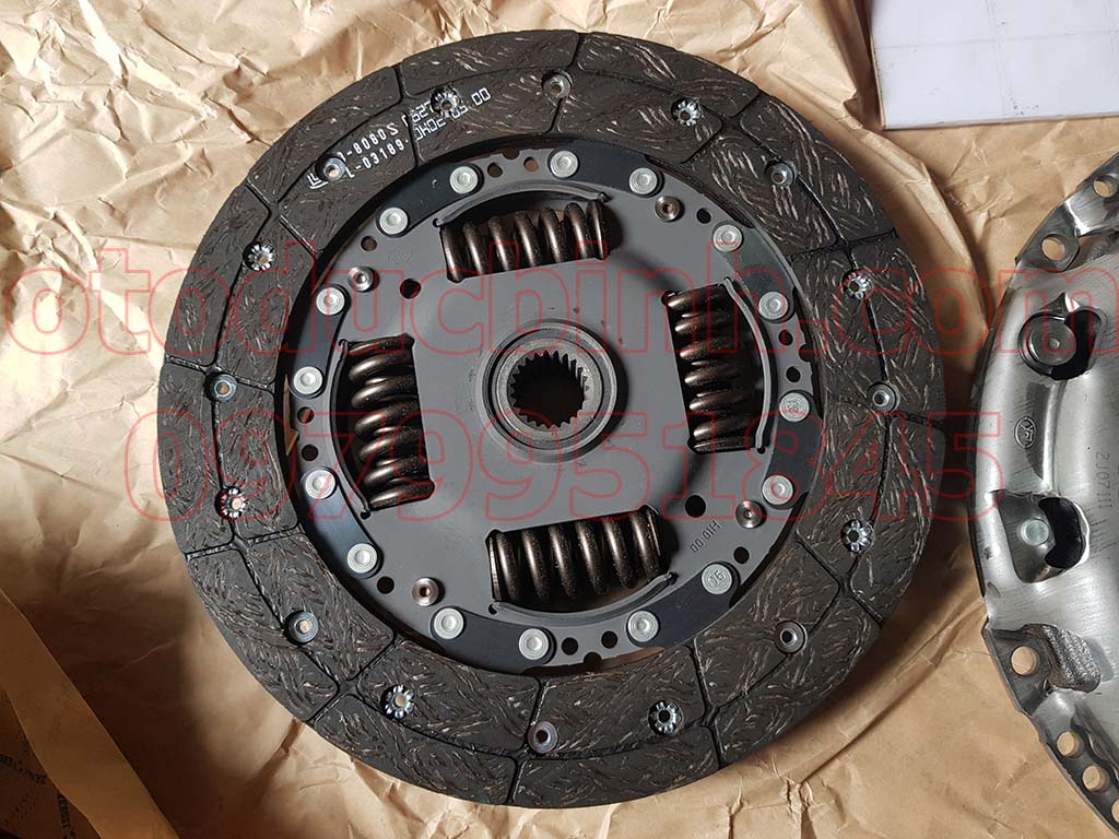 Bàn ép lá côn Ford 2014-2020 7C117540BB