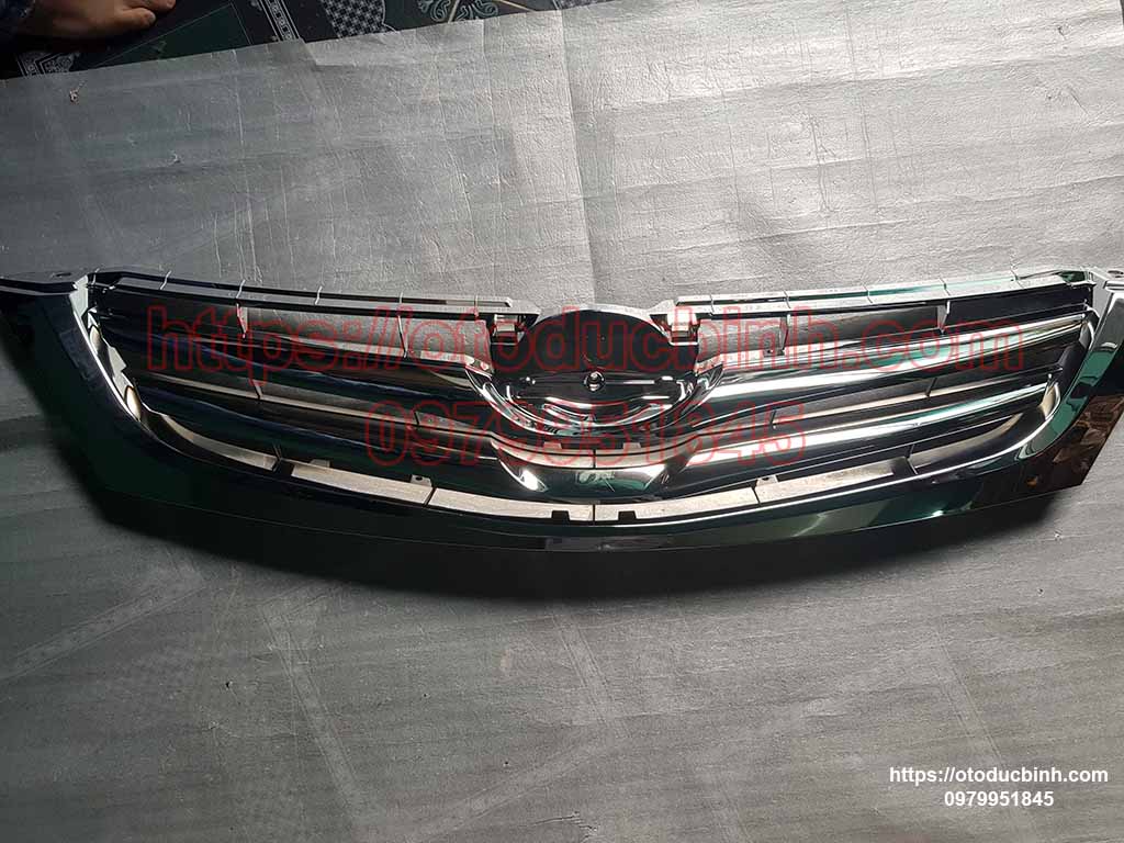 Mặt ca lăng Toyota Innova mạ 2008-2010