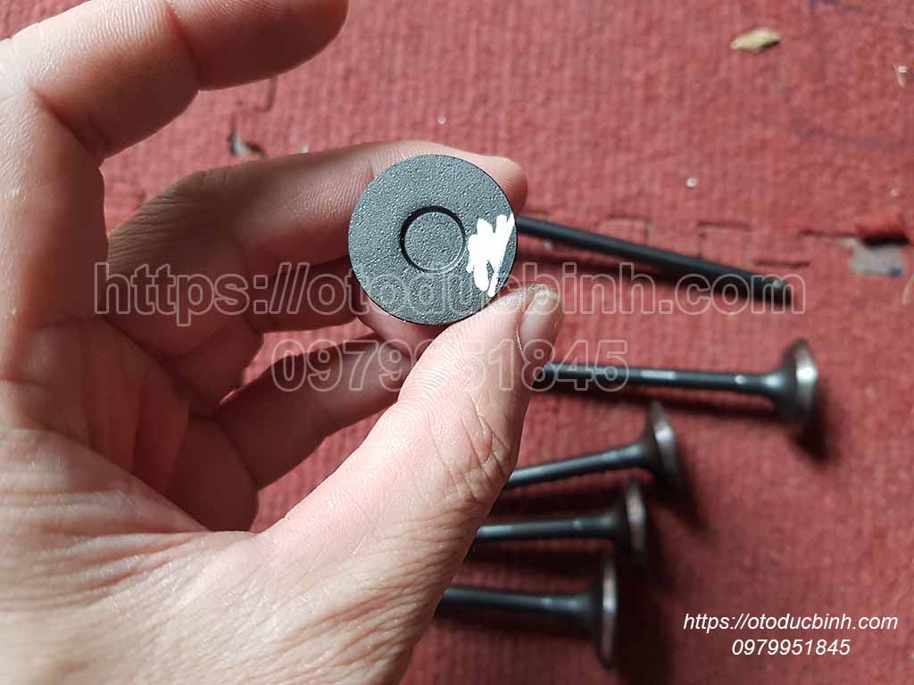 Xupap hút, xupap sả Toyota sử dụng máy 1KD, 2KD 1371130030 137150l010