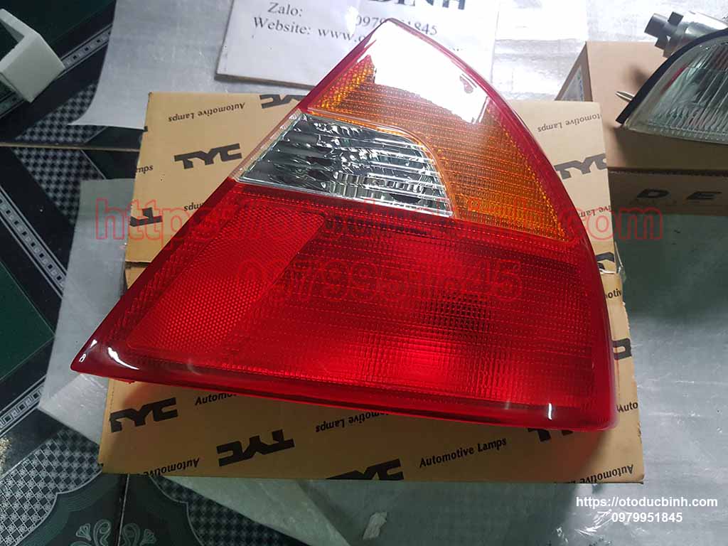 Đèn hậu Mitsubishi Lancer 1995-2003