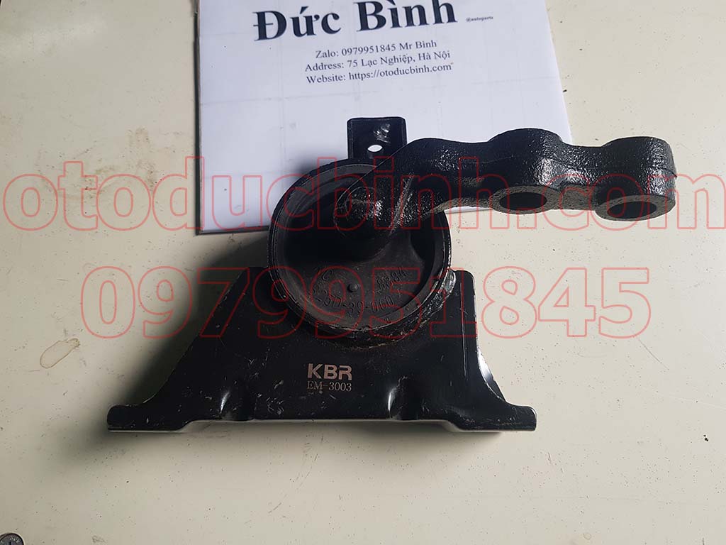 Chân đầu máy Ford Laser 1.6