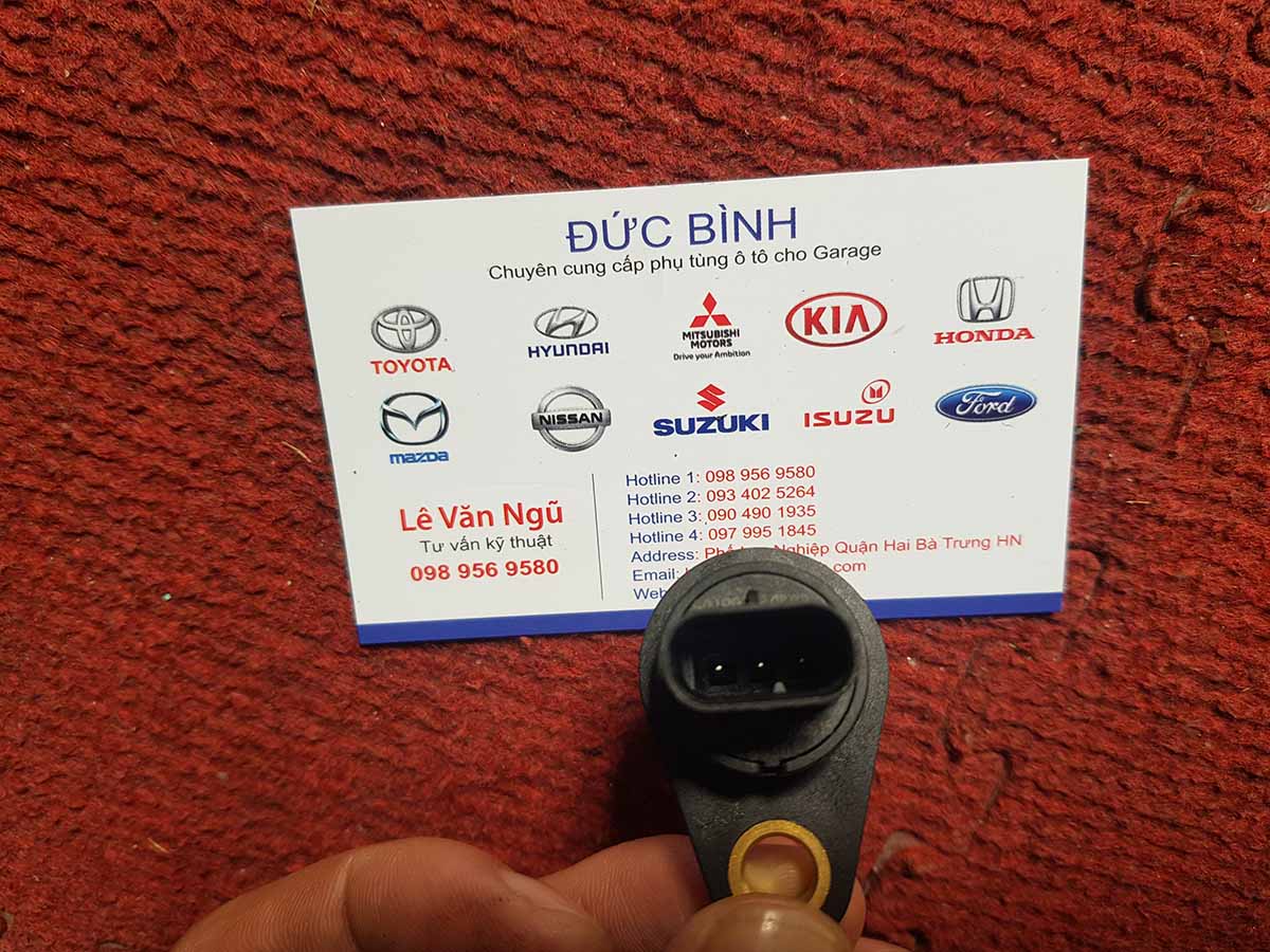 Cảm biến trục cam Suzuki 5 tạ f01r00f022