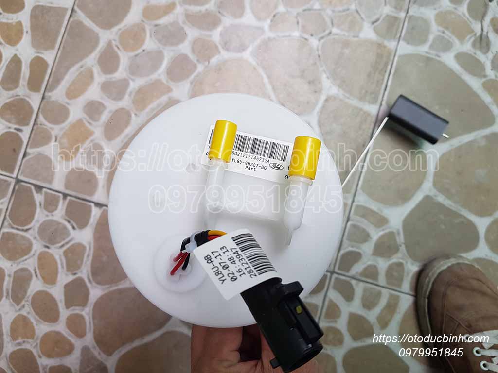 Cụm bơm xăng Ford Escape yl8z9h307a