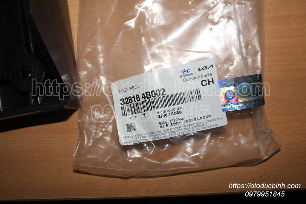 Miếng nhựa để rảnh chân Porter 2 328184B002 328184b002