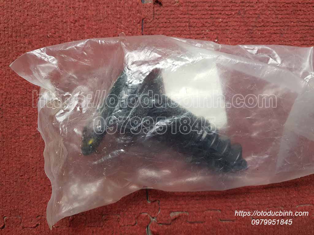 Tổng côn dưới Daewoo Nubira 96184047