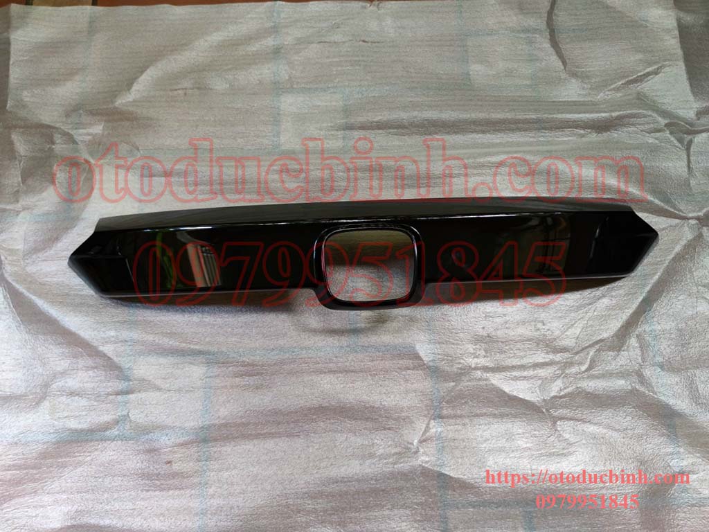 Ốp mạ trên mặt ca lăng xe Honda City 2021-2022