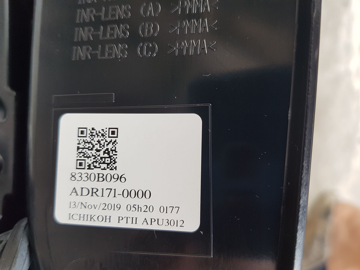Đèn hậu ngoài bên lái Mitsubishi Xpander 8330b096