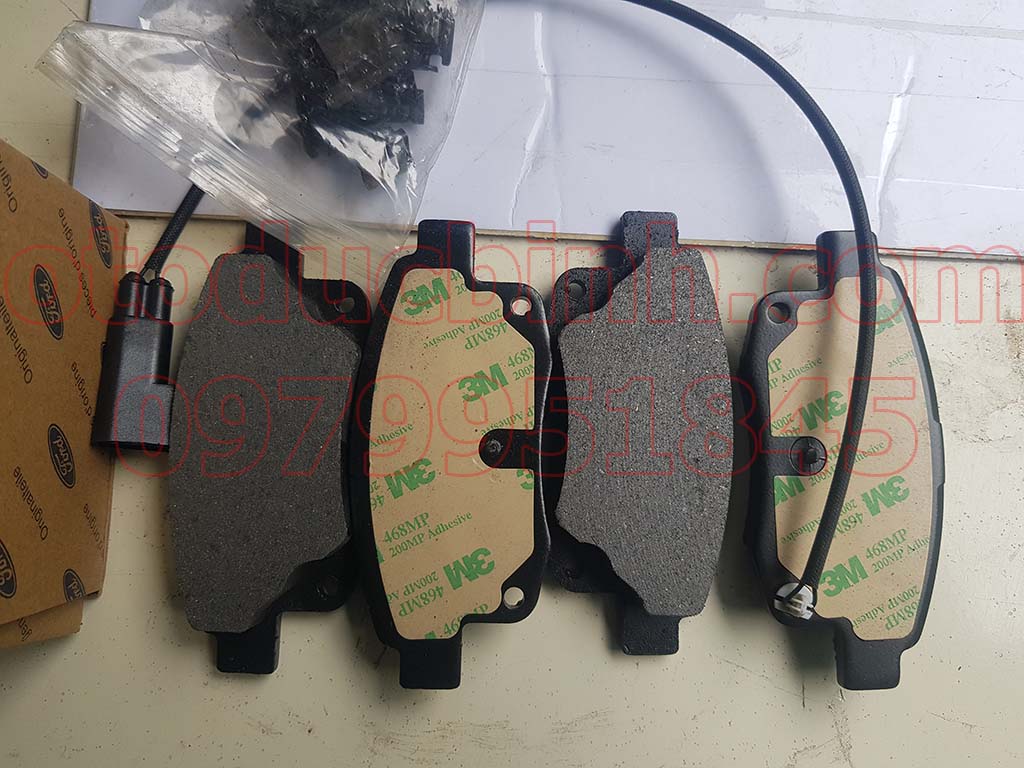 Má phanh sau Ford Transit