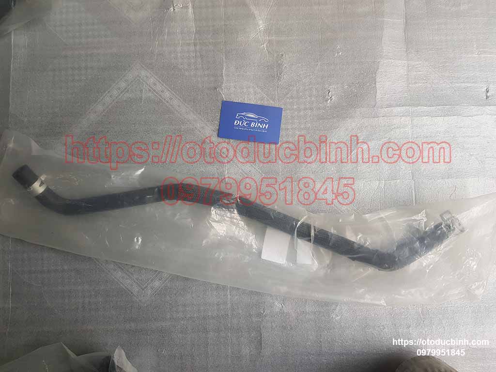 Ống tuy ô từ van hằng nhiệt vào máy Ford Ranger 2.2