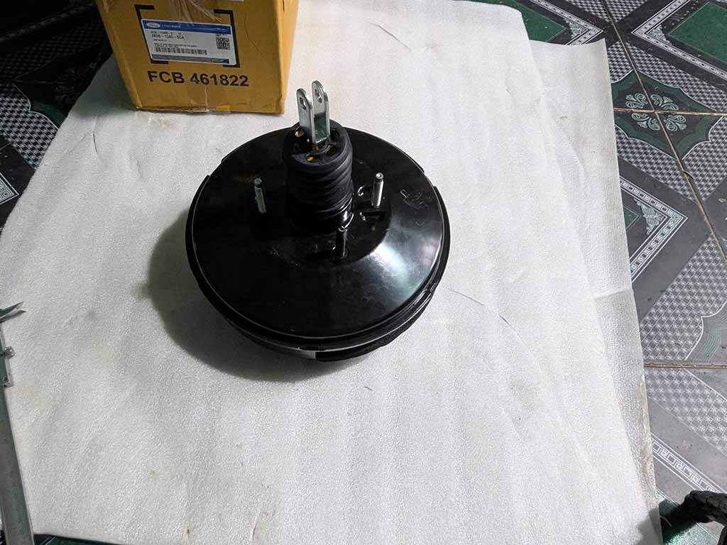Bầu trợ lực phanh Mazda 3 2015-202x có cảm biến