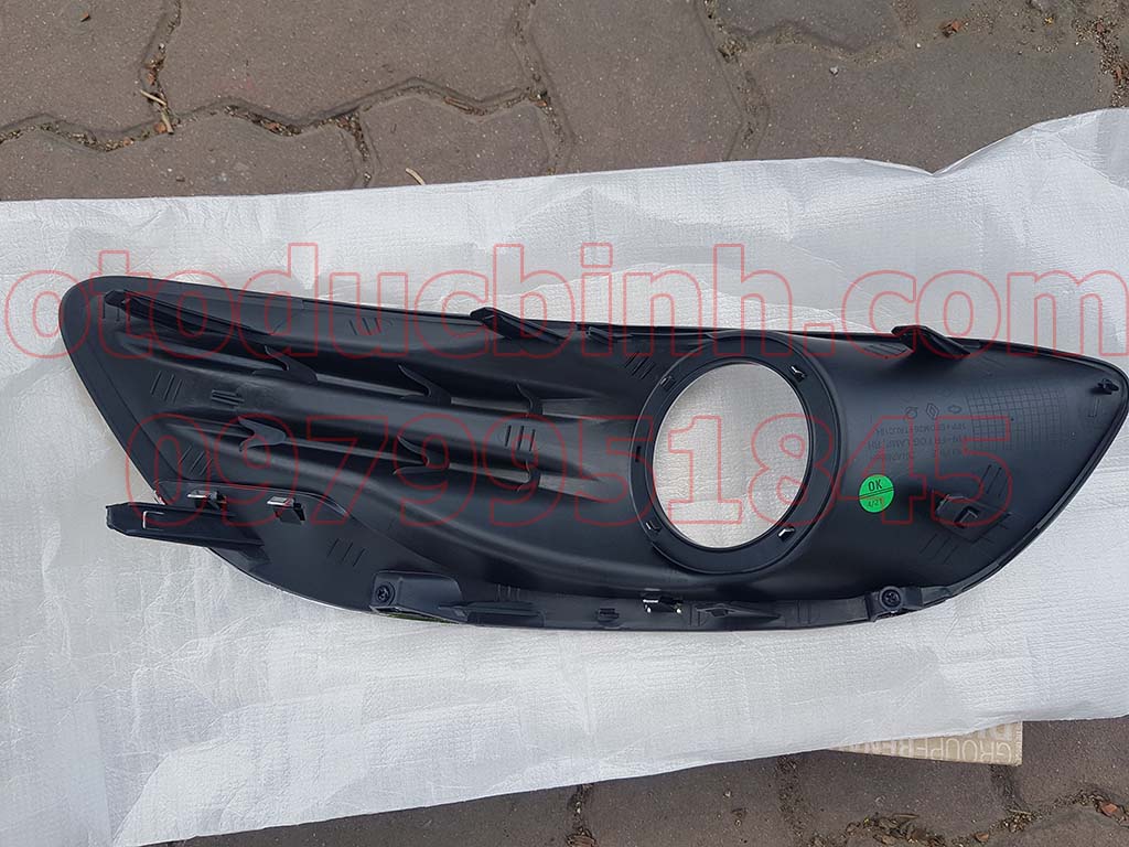 Ốp đèn gầm Renault 261A24556R
