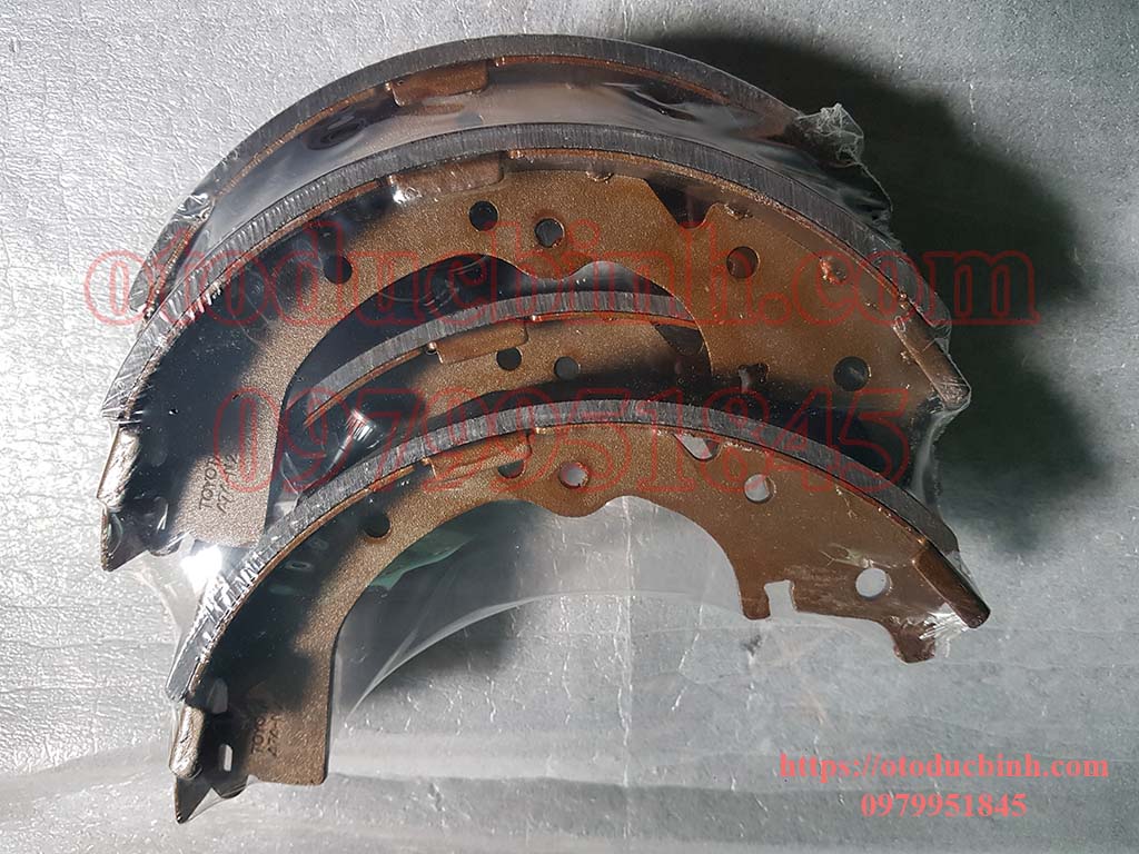 Bộ guốc phanh sau Toyota Zace, Crown