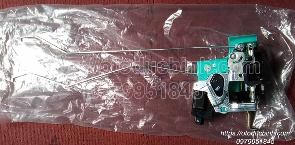 Ổ khoá ngậm cửa Kia Bongo 3 813204e020
