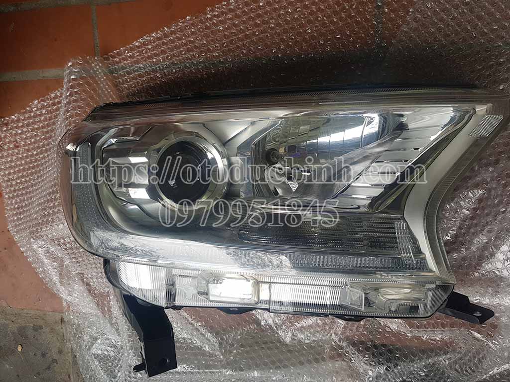 Đèn pha Everest 2016-2020 JB3B13D154FC