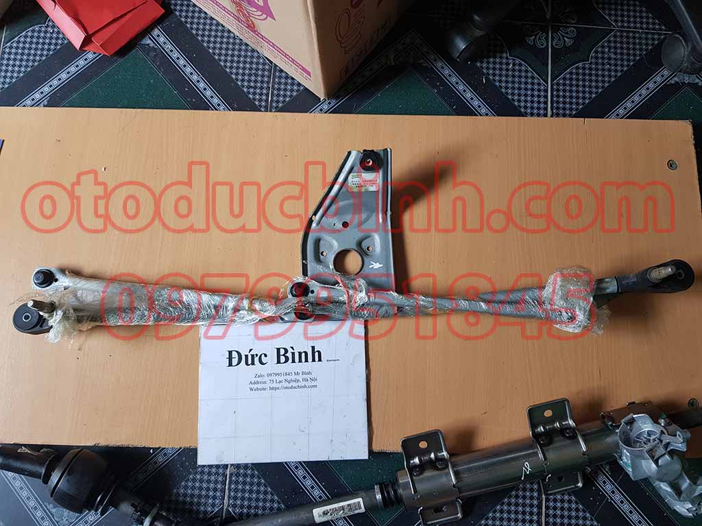 Thanh giằng gạt mưa Ford Transit