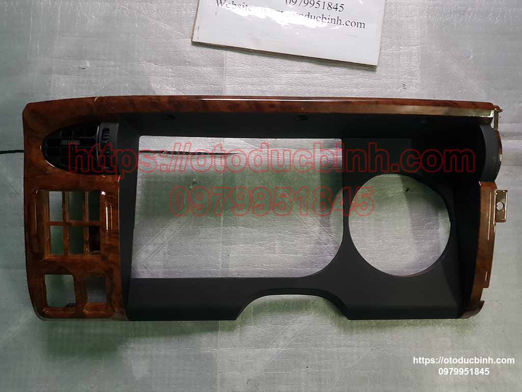 Mặt nạ đồng hồ táp lô Hyundai HD270, HD320, HD700, HD1000