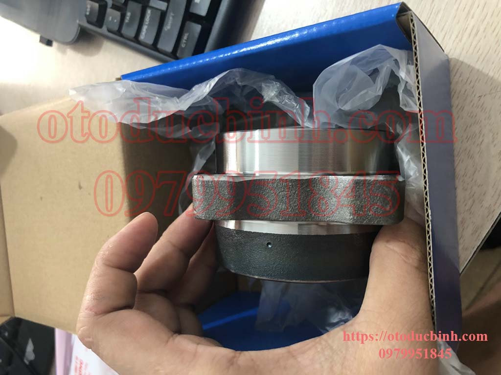Bi moay ơ trước Ford Transit 713678900