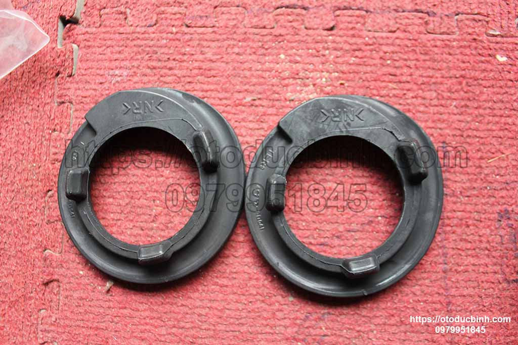 Cao su đệm lò xo giảm xóc sau Toyota Vios 2014-2016 482570d041
