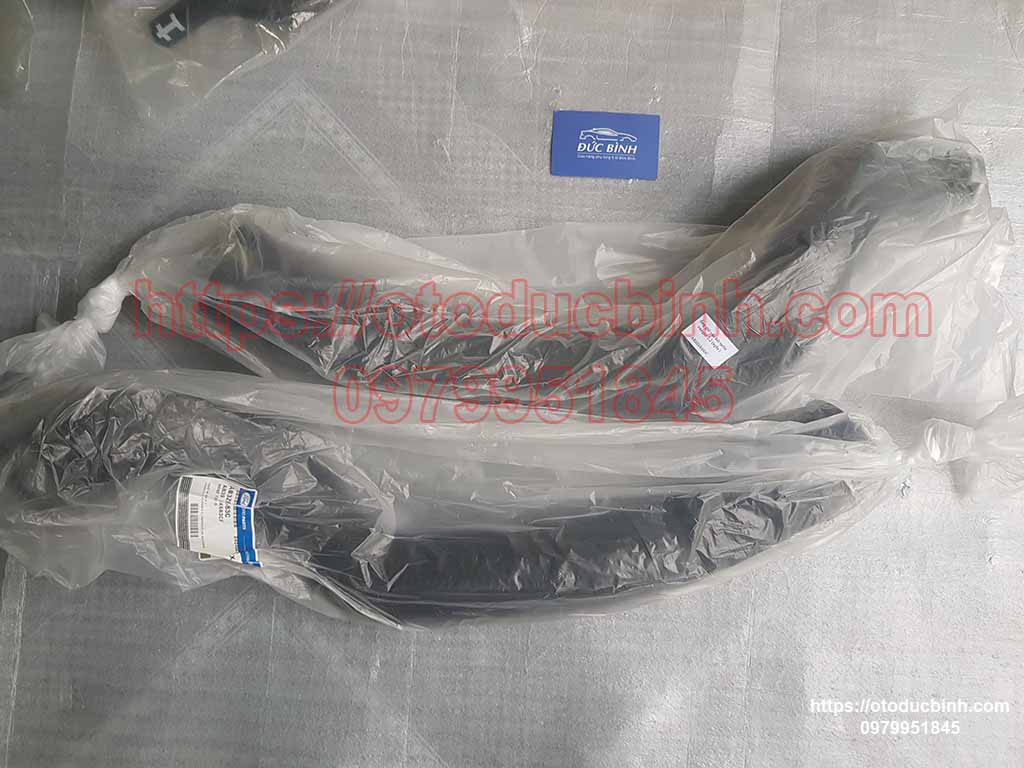 Ống tuy ô gió vào két turbo FORD RANGER 2.2, BT50 ngắn