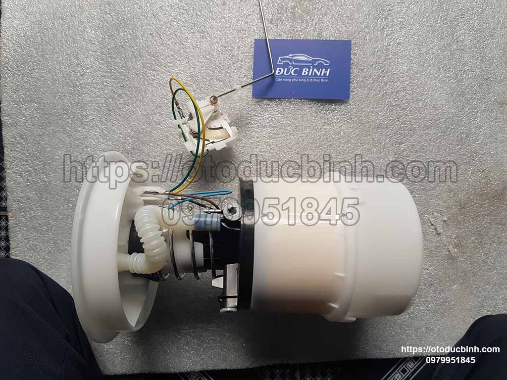 Cụm bơm xăng Ford Focus 1.8