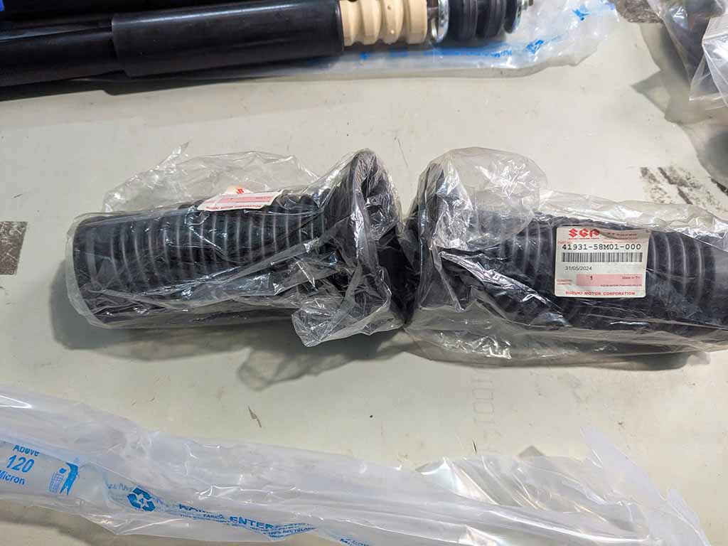 Chụp bụi giảm xóc trước Suzuki Swift 2015-, Ertiga 2015-