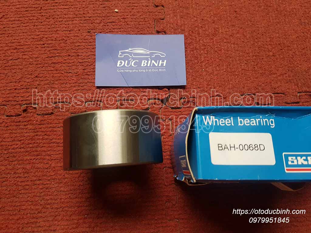 Bi moay ở sau Ford Escape BAH-0068D bah-0068d