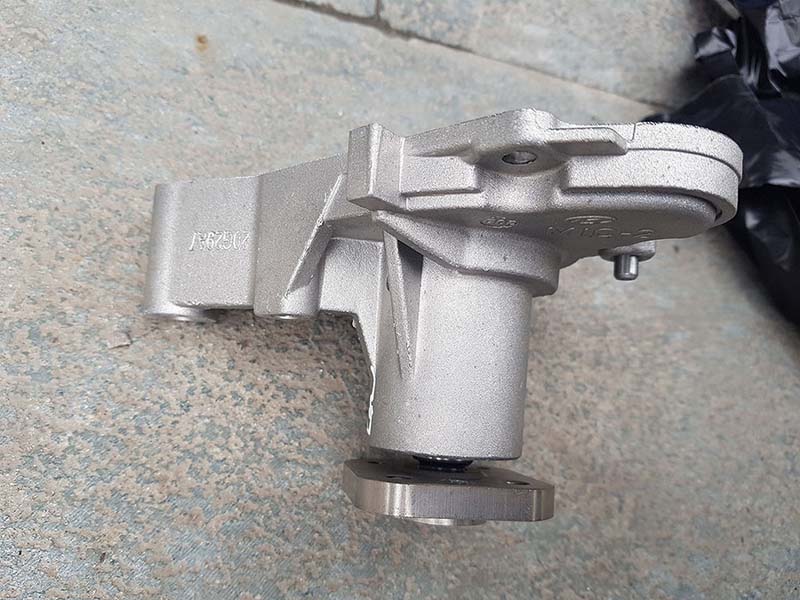 bơm nước hyundai eon 2510002588