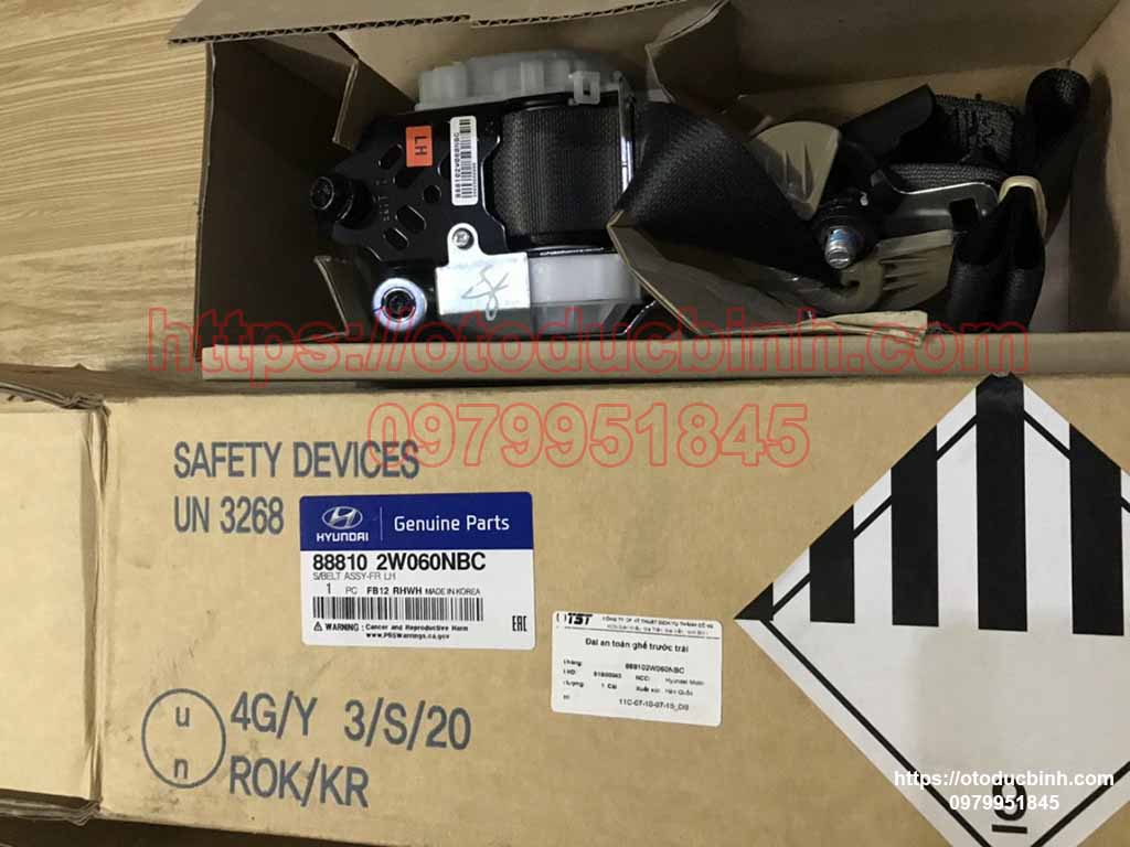 Dây đai an toàn Hyundai Santafe 2012-2015