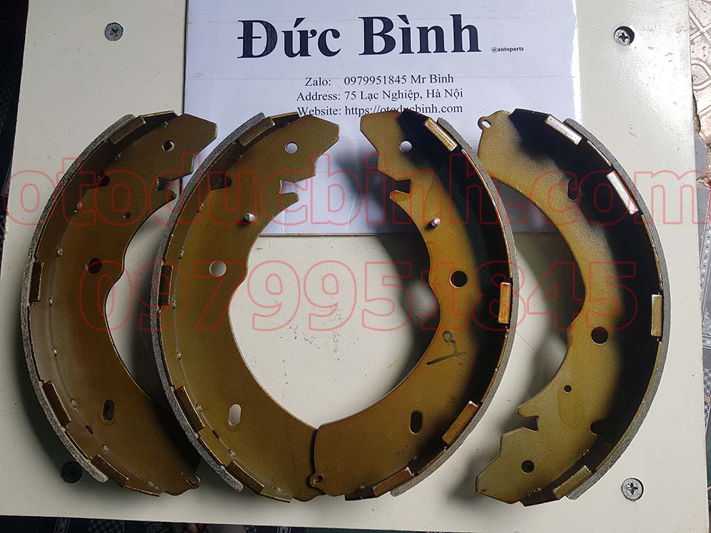 Guốc phanh sau Chevrolet Colorado