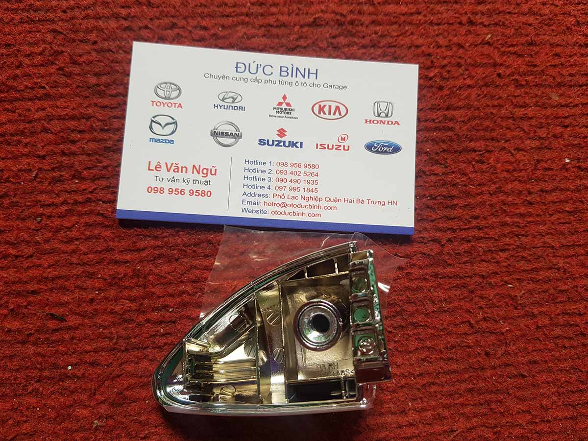 Đuôi Tay Mở Cửa Trước Phải Hyundai I10 Grand 82662b4051