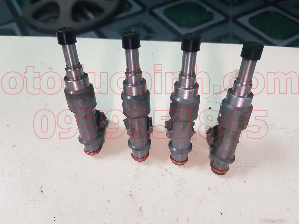 Kim phun Toyota Innova, Hiace, Fortuner, Prado máy xăng