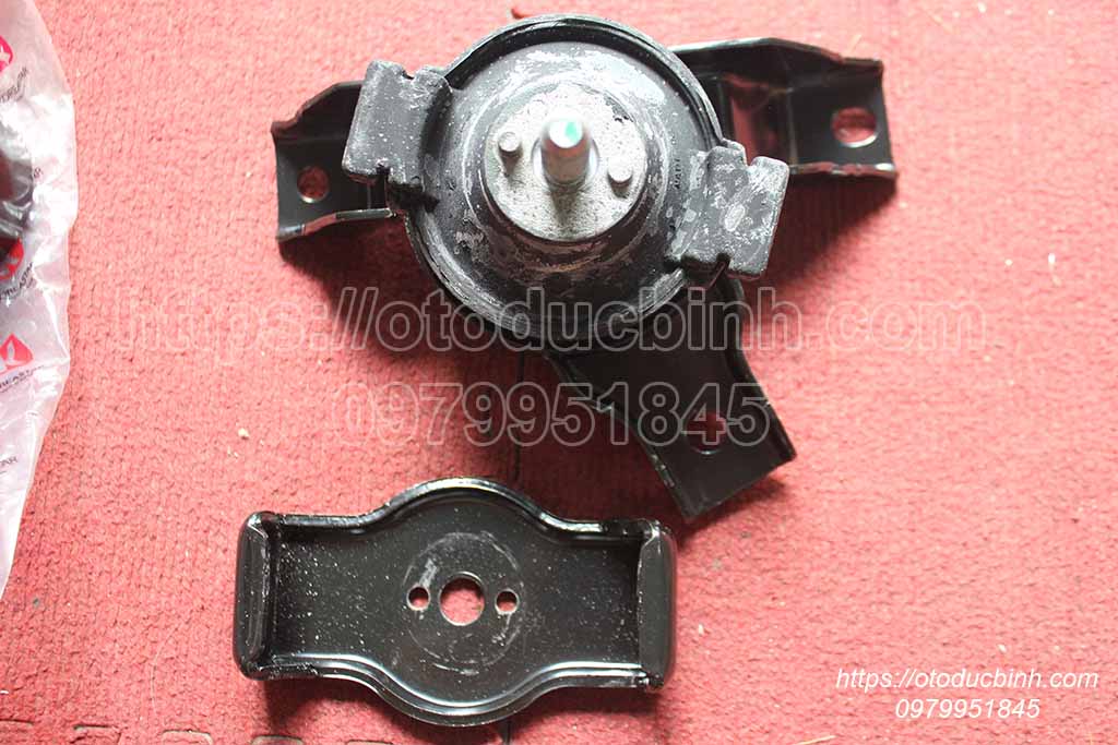 Chân máy thuỷ lực Hyundai Getz