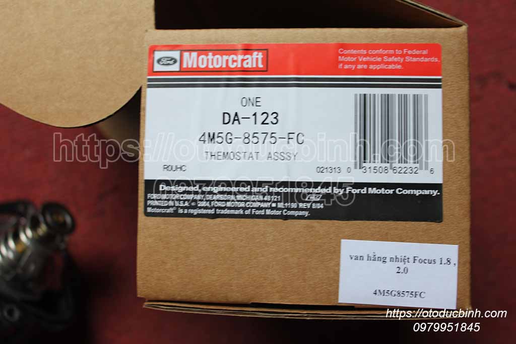 Cụm van hằng nhiệt Ford Focus 1.8-2.0 4m5g8575fc cj5e8575aa