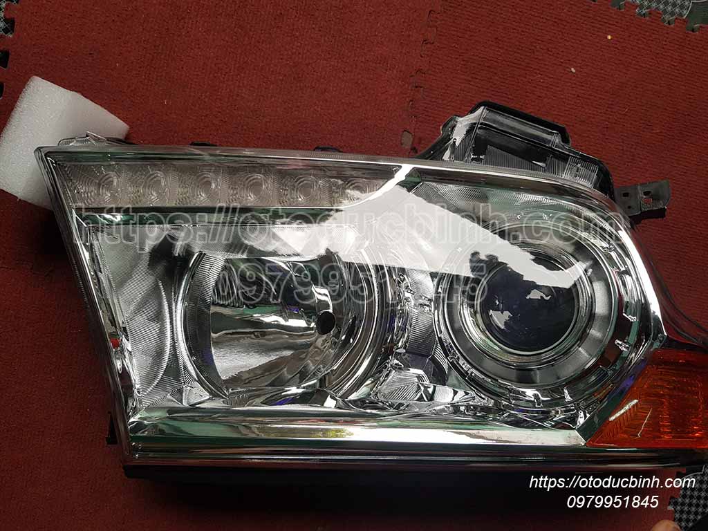 Đèn pha phải Toyota Land Cruiser 2013 - 2015 8114560f30